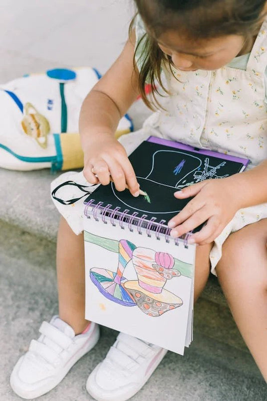 Le cahier dessin pour stimuler la créativité de votre enfant. - Jeux jouets à moi