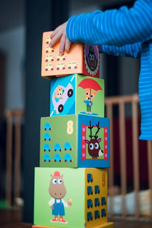 Le plaisir de jouer - Jeux jouets à moi