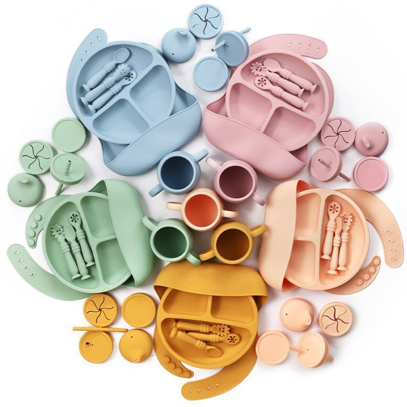 ASSIETTE BEBE - vaisselle en silicone 8 pièces pour l'autonomie de bébé