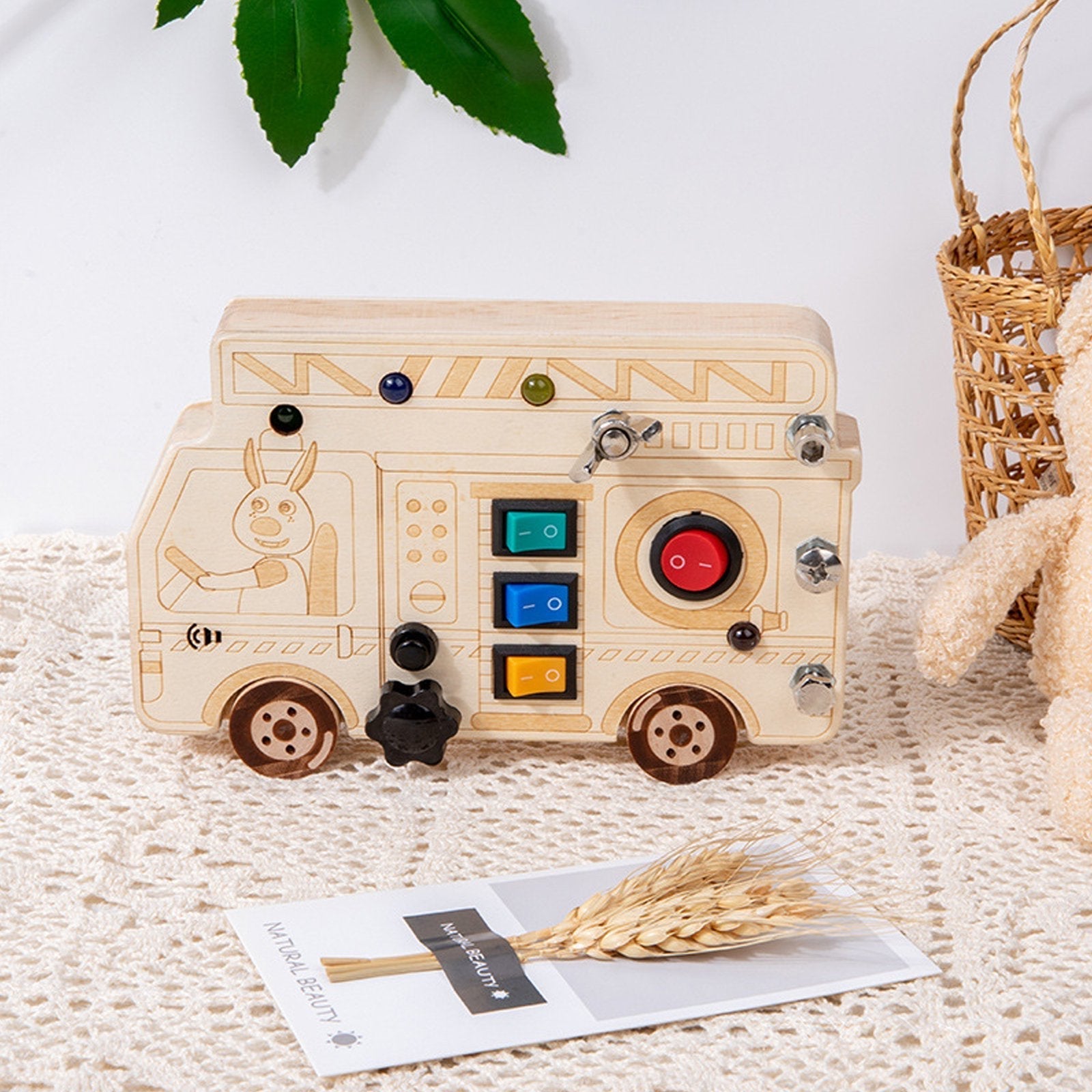 Jeux Montessori - BusyBoardCircuit™ - Camion de pompier - Jeux jouets à moi